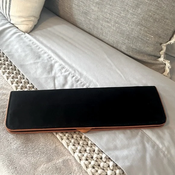 Dyson Corrale heat resistant travel pouch - Picture 3 of 4